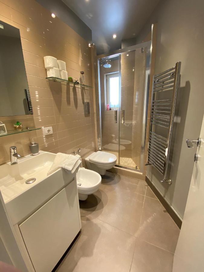 Astarte Apartment Napels Buitenkant foto